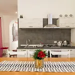 Giu Al Centro Bed & Breakfast 3*
