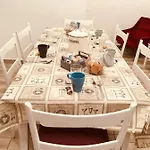 Giu Al Centro Bed & Breakfast 3*