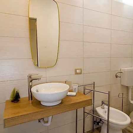 Giu Al Centro Bed & Breakfast Naples