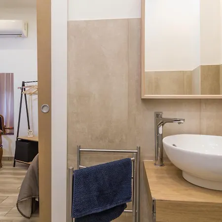Bed & Breakfast Giu Al Centro 3*