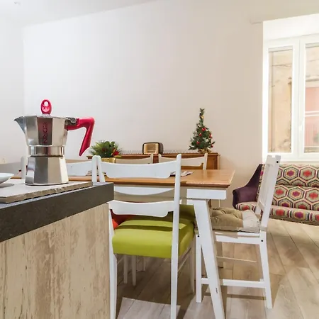 ベッド・アンド・ブレックファスト Giu Al Centro