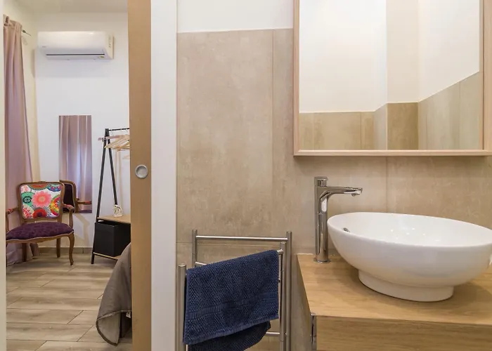 Bed and Breakfast Giu Al Centro 3*