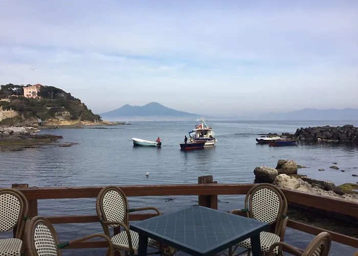 Giu Al Centro 3* Νάπολη